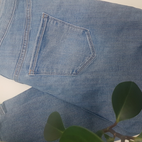 NWT Old Navy high-waisted Rockstar skinny jeans